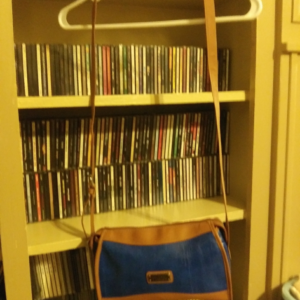 KENNETH COLE REACTION handbag. Long shoulder strap